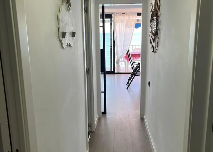 Sea View Apartament *